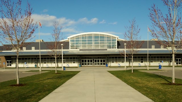 kelowna secondary school Gebäude