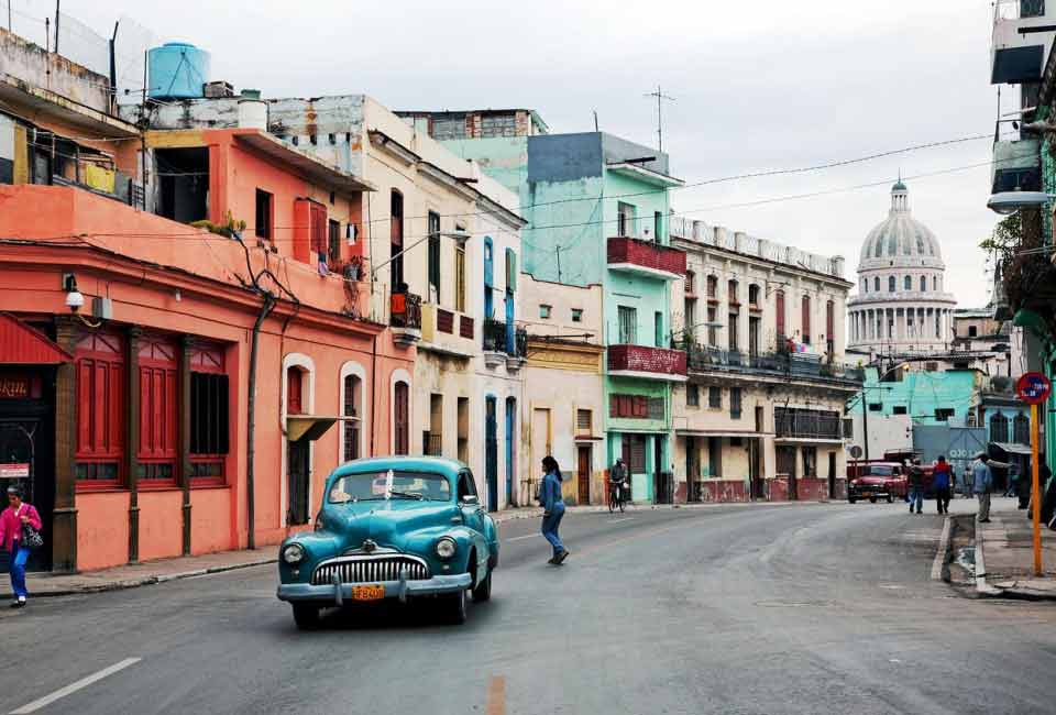 Havanna Kuba Innenstadt Capitol Auto alt