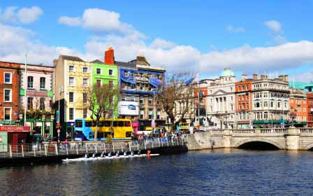 Sprachreise für Schüler nach Dublin Dublin Irland Skyline Wasser Fluss